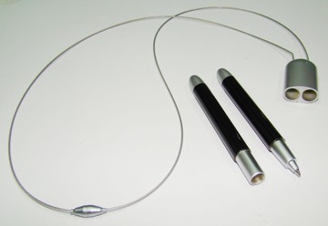 Набор подарочный ручка, фонарик, на магните V1004, черный V1004-03-AXL фото